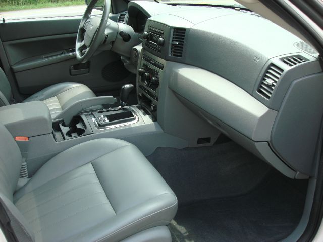 2005 Jeep Grand Cherokee Base W/nav.sys