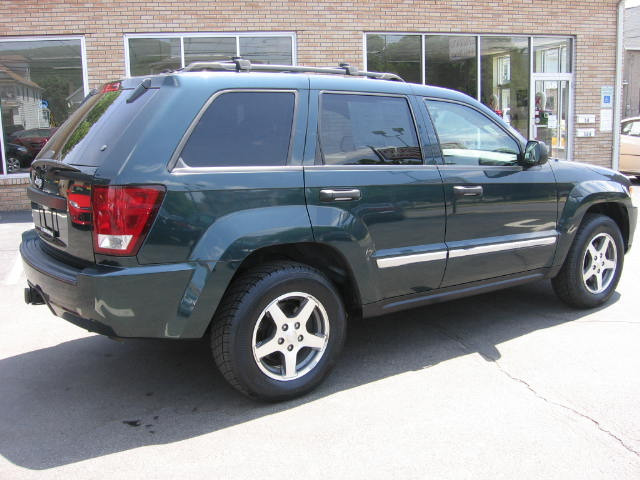 2005 Jeep Grand Cherokee AWD Ultimate