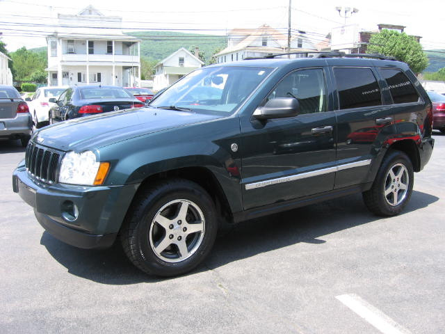 2005 Jeep Grand Cherokee AWD Ultimate