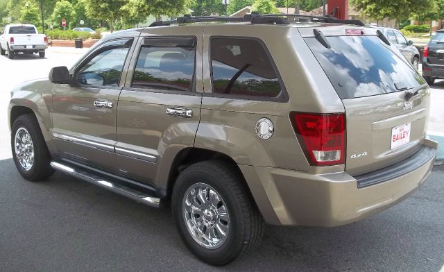 2005 Jeep Grand Cherokee AWD Ultimate