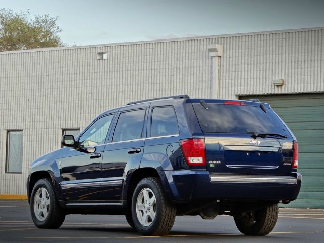 2005 Jeep Grand Cherokee Super