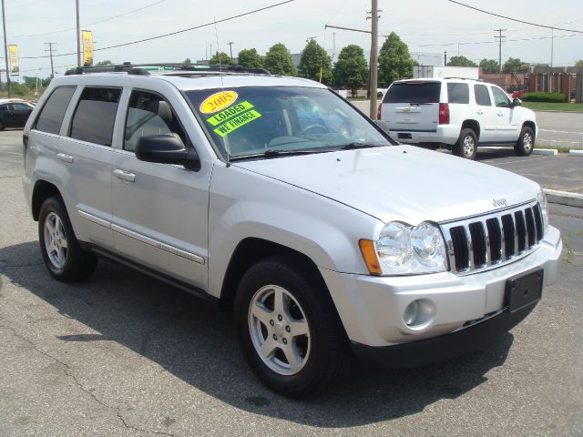 2005 Jeep Grand Cherokee Super