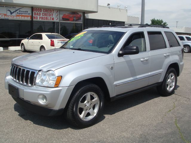 2005 Jeep Grand Cherokee Super