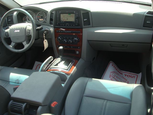 2005 Jeep Grand Cherokee Super