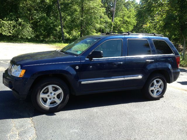 2005 Jeep Grand Cherokee Super