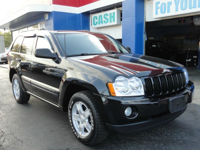 2005 Jeep Grand Cherokee 4DR FWD LTD 3.3L AT