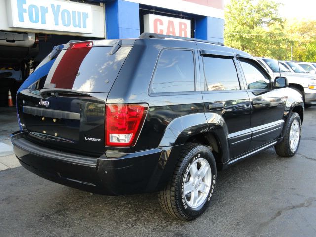 2005 Jeep Grand Cherokee 4DR FWD LTD 3.3L AT