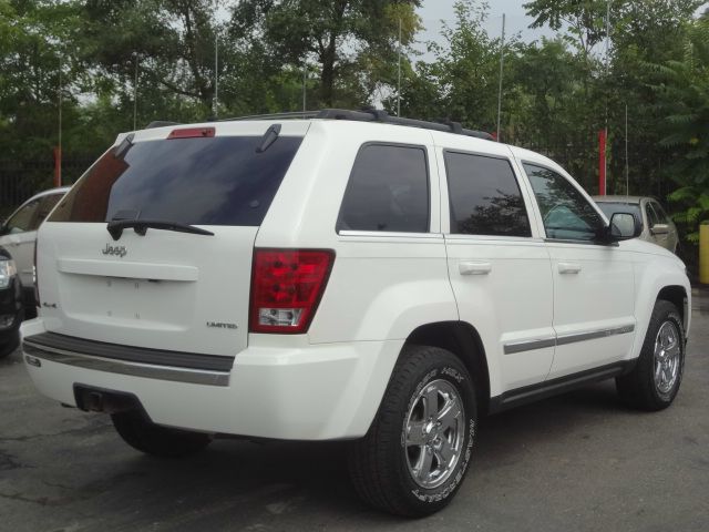 2005 Jeep Grand Cherokee Super