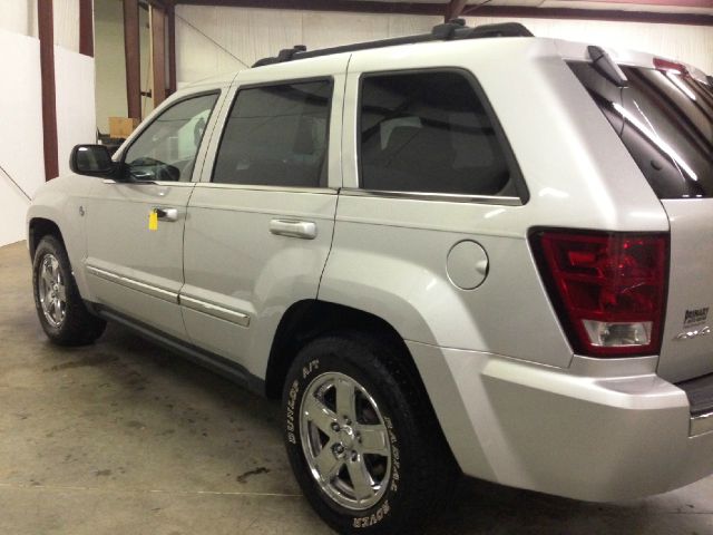 2005 Jeep Grand Cherokee 1500 Sport SLT Topper4x2 One Owner