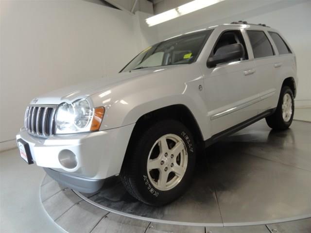 2005 Jeep Grand Cherokee SLT 25