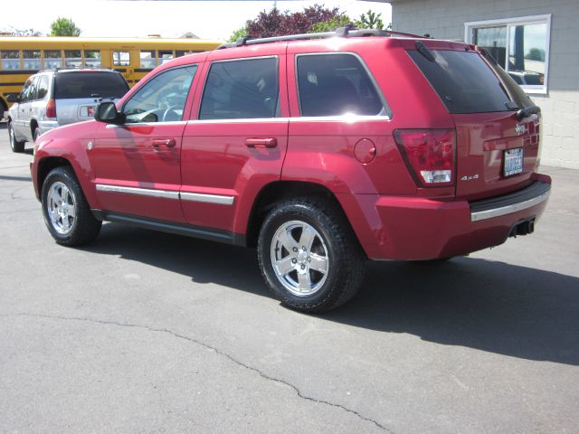 2005 Jeep Grand Cherokee Super