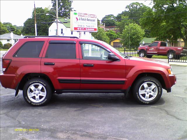 2005 Jeep Grand Cherokee LS