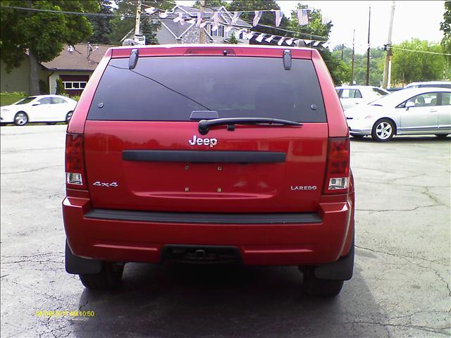 2005 Jeep Grand Cherokee LS