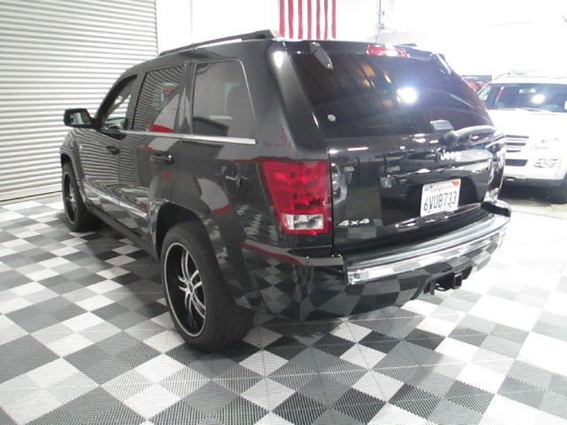 2005 Jeep Grand Cherokee Super