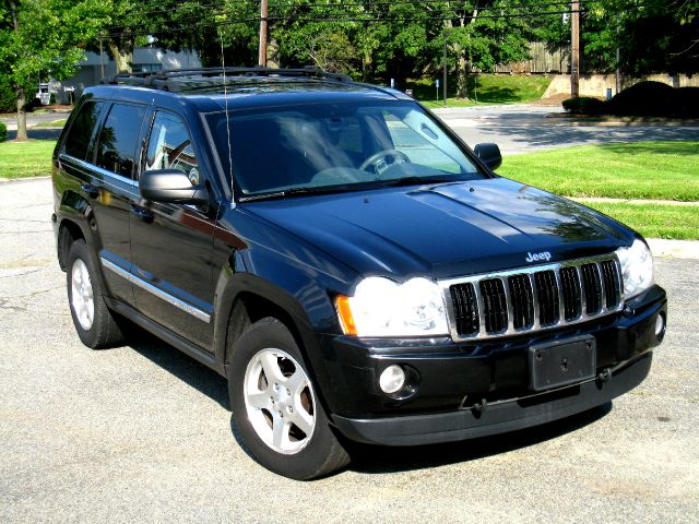 2005 Jeep Grand Cherokee Super