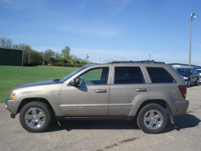 2005 Jeep Grand Cherokee SLT 25