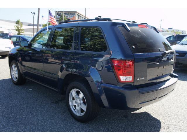 2005 Jeep Grand Cherokee LS