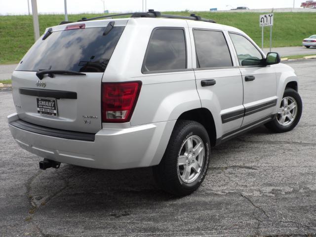 2005 Jeep Grand Cherokee LS