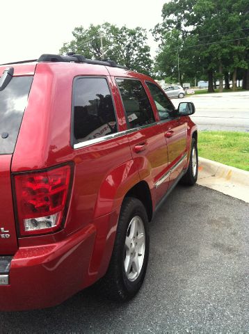 2005 Jeep Grand Cherokee Super