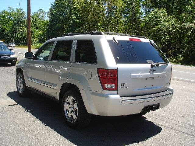 2005 Jeep Grand Cherokee Super