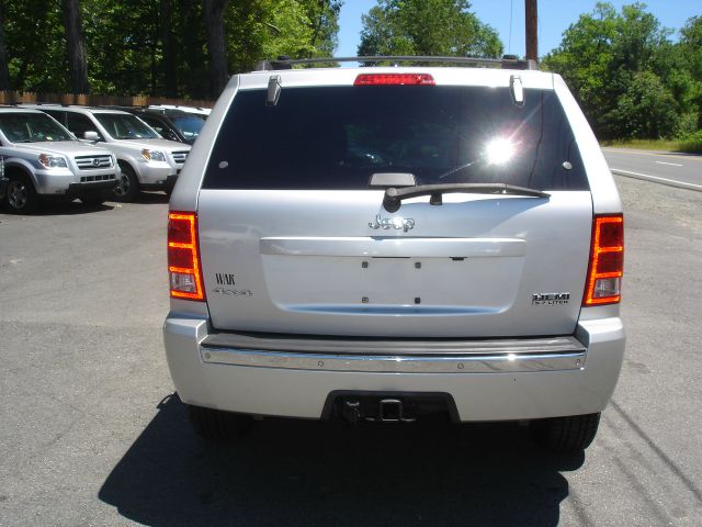 2005 Jeep Grand Cherokee Super