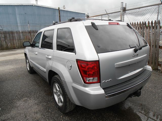 2005 Jeep Grand Cherokee Super