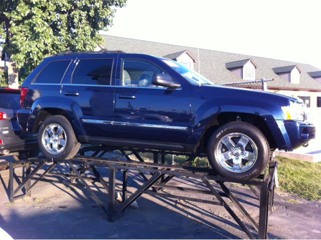 2005 Jeep Grand Cherokee Super