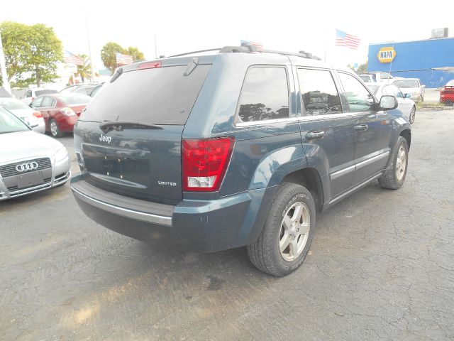 2005 Jeep Grand Cherokee Super