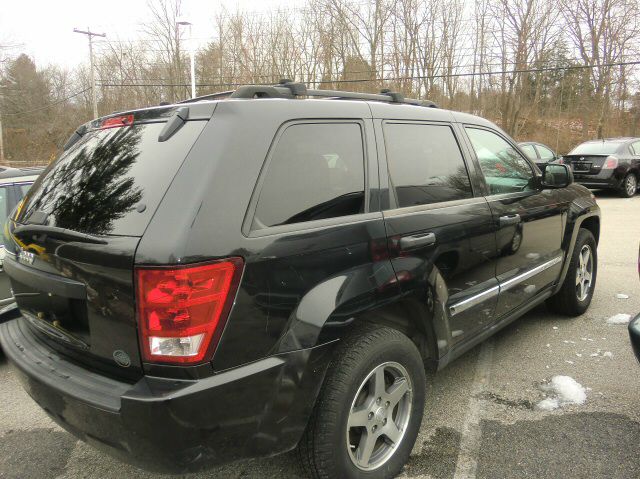 2005 Jeep Grand Cherokee AWD Ultimate