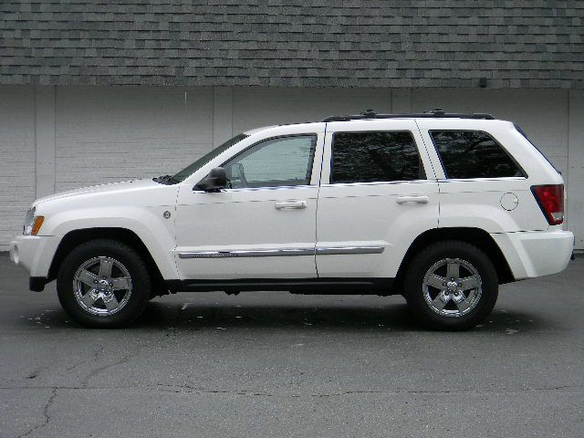 2005 Jeep Grand Cherokee Super