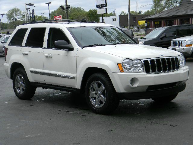 2005 Jeep Grand Cherokee Super