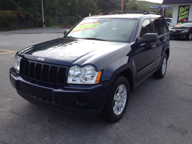 2005 Jeep Grand Cherokee Sedan 4dr