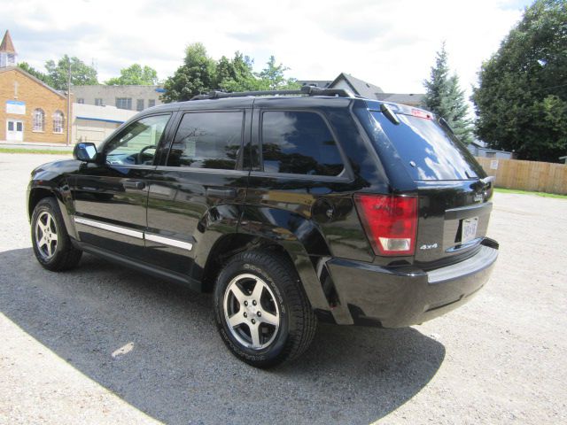 2005 Jeep Grand Cherokee AWD Ultimate