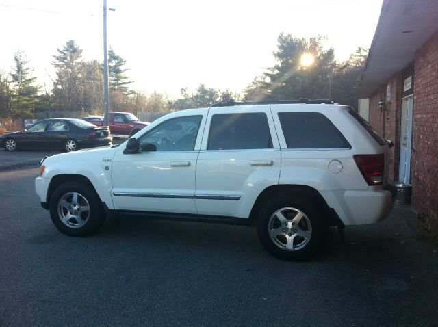 2005 Jeep Grand Cherokee Super