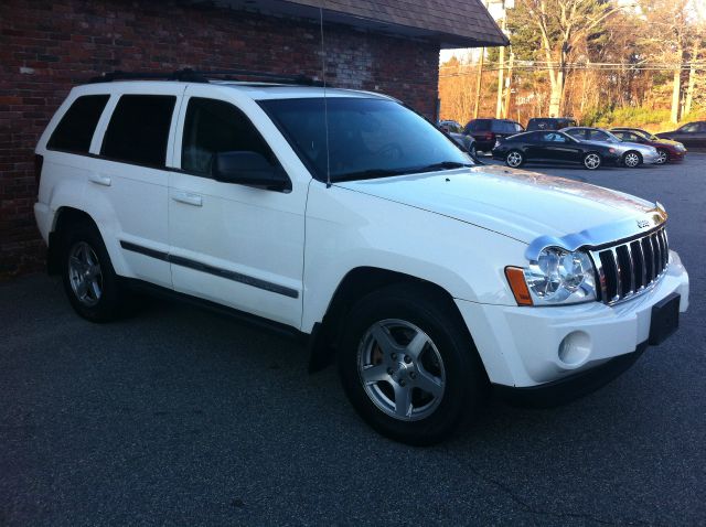 2005 Jeep Grand Cherokee Super