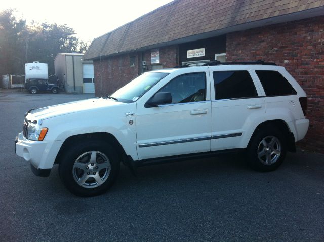 2005 Jeep Grand Cherokee Super