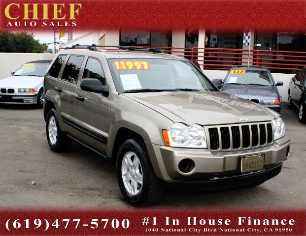 2005 Jeep Grand Cherokee Sedan 4dr