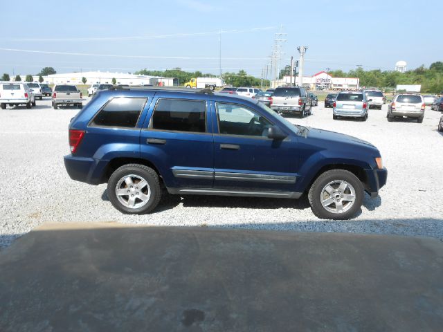 2005 Jeep Grand Cherokee Unknown