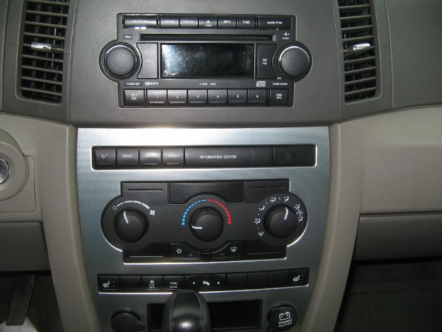 2006 Jeep Grand Cherokee Base W/nav.sys