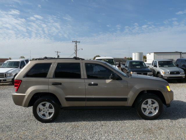 2006 Jeep Grand Cherokee Summer Fun