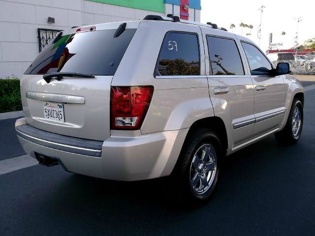 2006 Jeep Grand Cherokee 2004 Chevrolet Z06