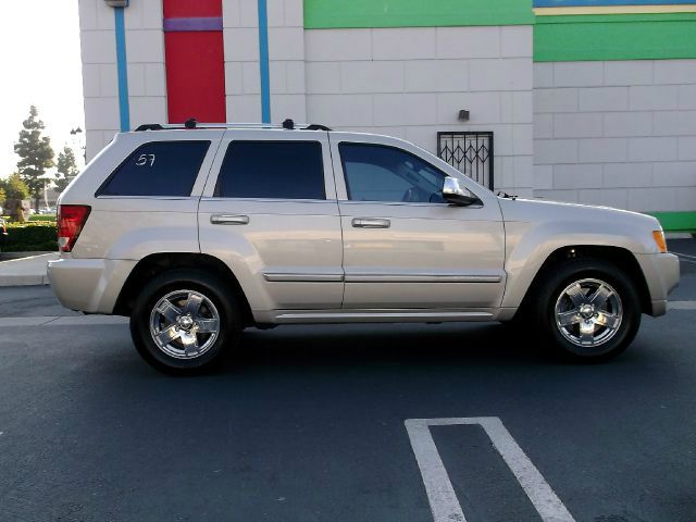 2006 Jeep Grand Cherokee 2004 Chevrolet Z06