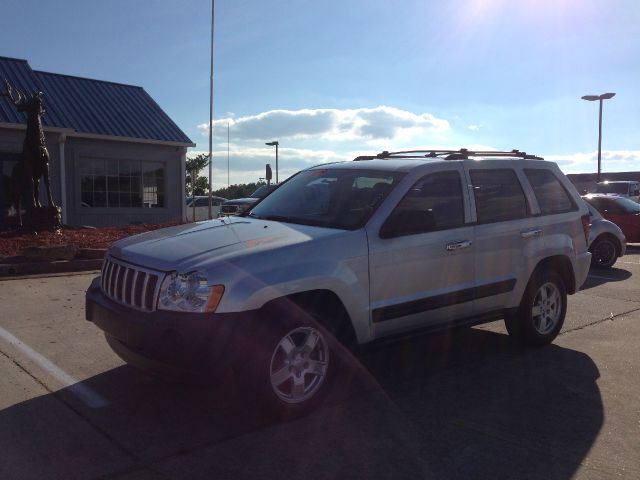 2006 Jeep Grand Cherokee Sedan 4dr