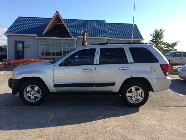 2006 Jeep Grand Cherokee Sedan 4dr