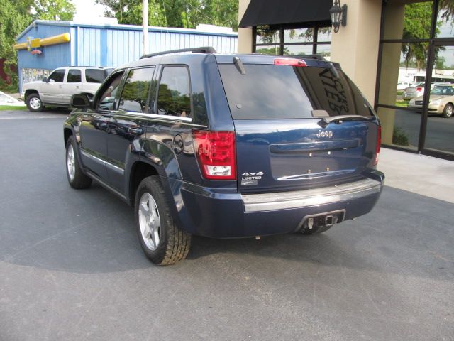 2006 Jeep Grand Cherokee Crew Cab 4WD XLT