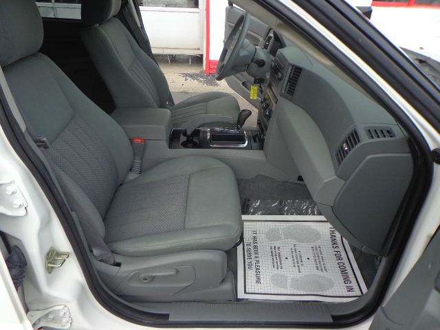 2006 Jeep Grand Cherokee Base W/nav.sys