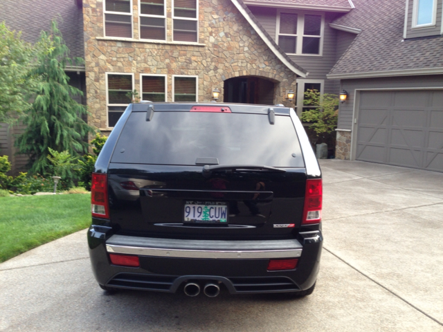 2006 Jeep Grand Cherokee SLT -----> 2,500 Down