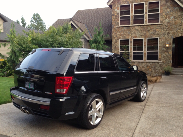 2006 Jeep Grand Cherokee SLT -----> 2,500 Down