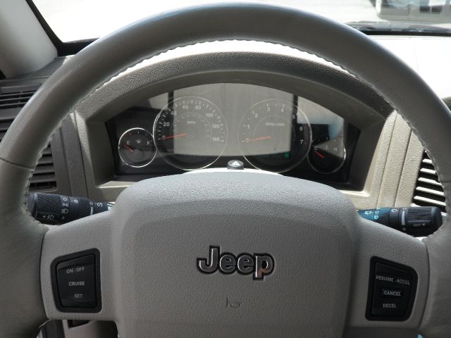 2006 Jeep Grand Cherokee Super