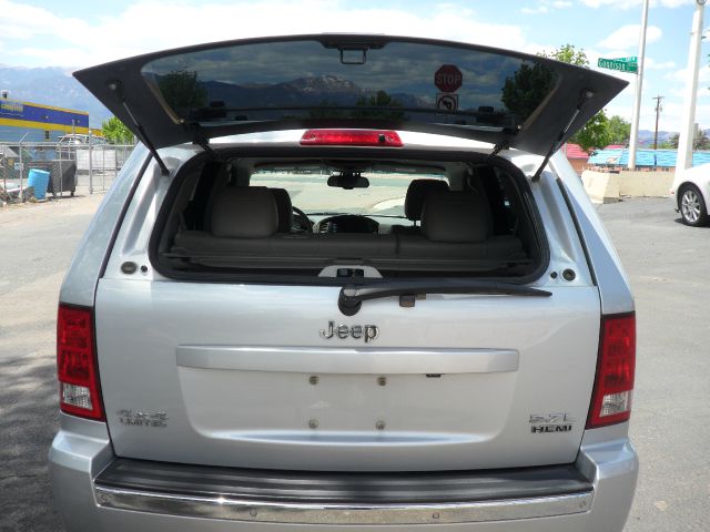 2006 Jeep Grand Cherokee Super